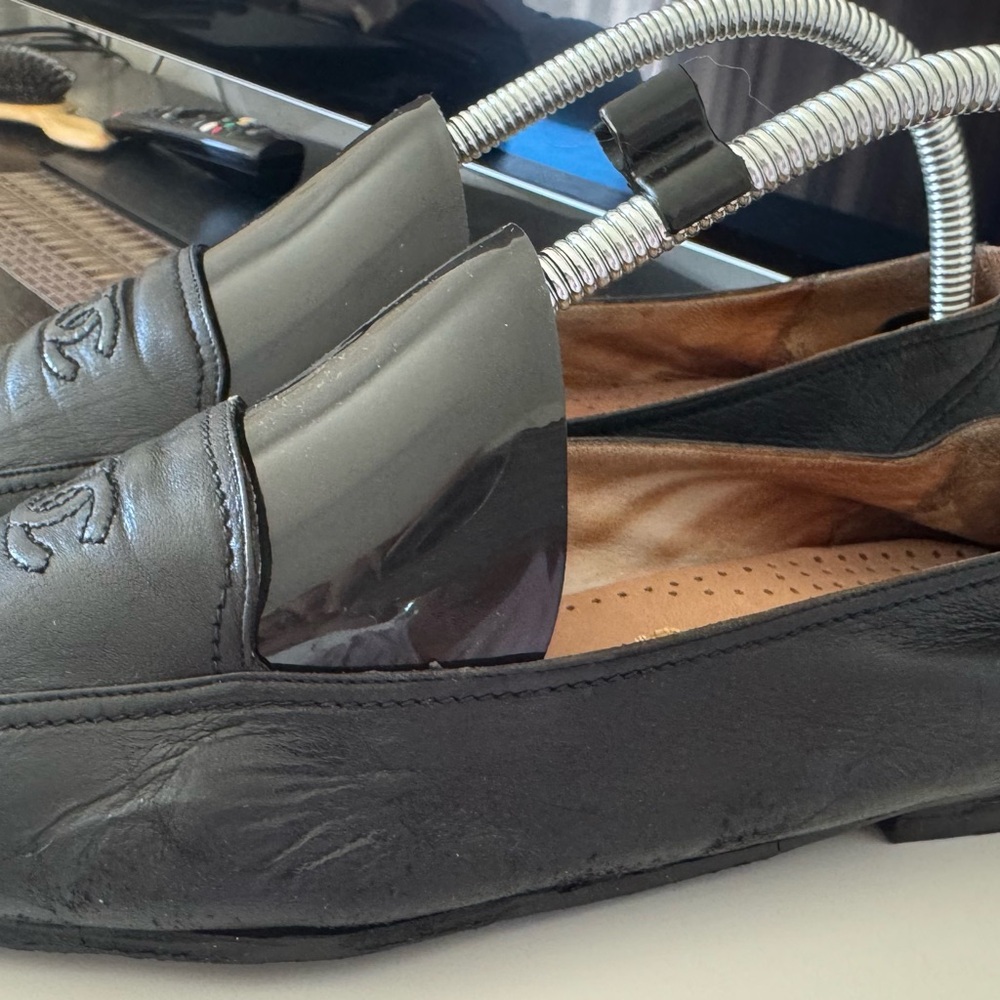 CHANEL Black Leather Loafers - Picture 4 of 13